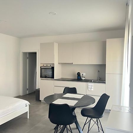 Apartments Lily 卢布尔雅那 外观 照片